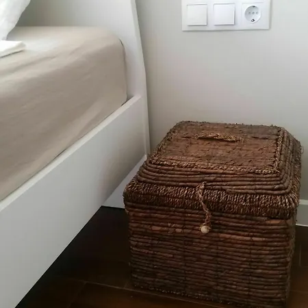 דירה Downtown Garden Nest *