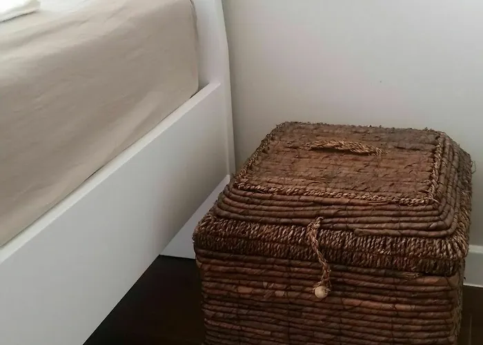 דירה Downtown Garden Nest *