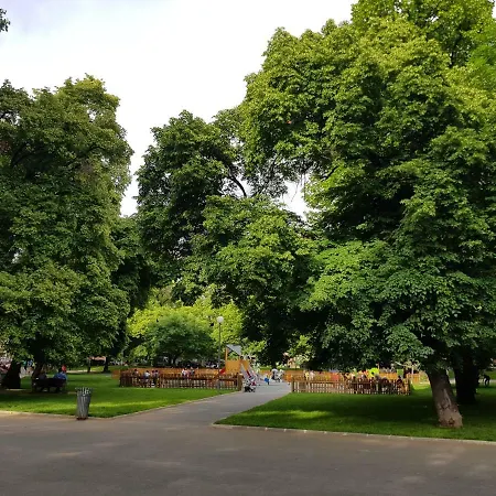 Downtown Garden Nest Sofia